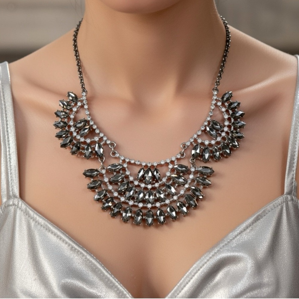 Beautiful Sparkle Necklace
